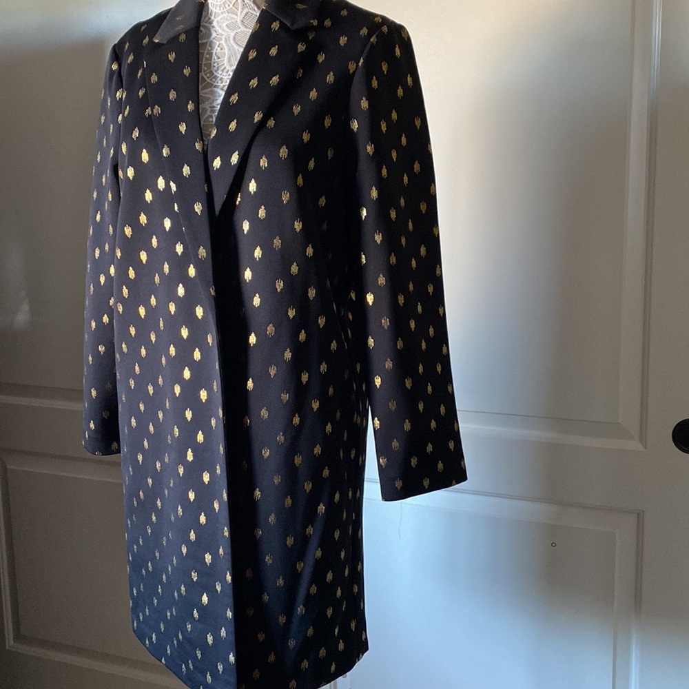 Blazer women TTahari Black with Gold Long Lining Size L